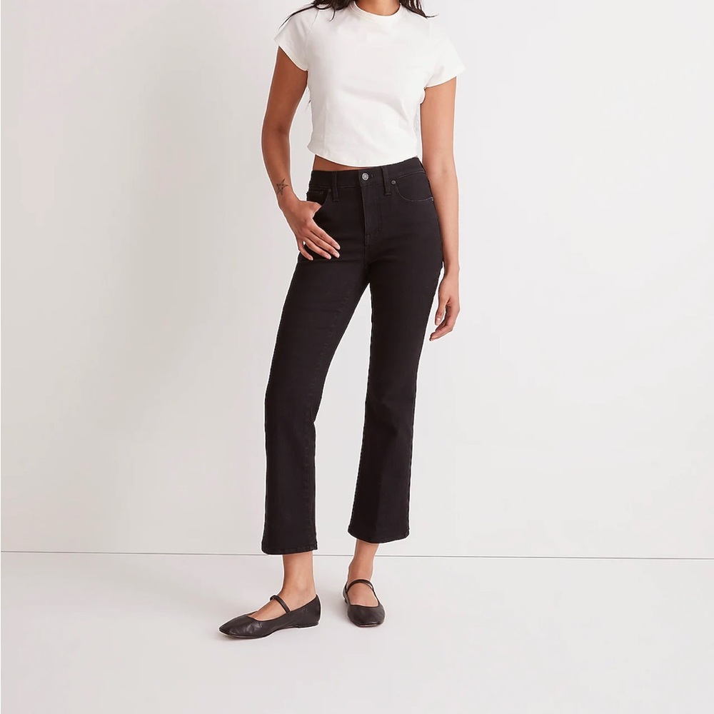 Black Madewell mid rise kick out crop jean